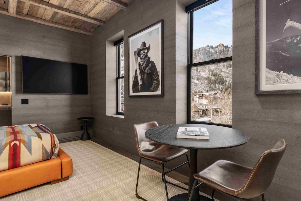 Independence Square Lodge By Frias 66/78