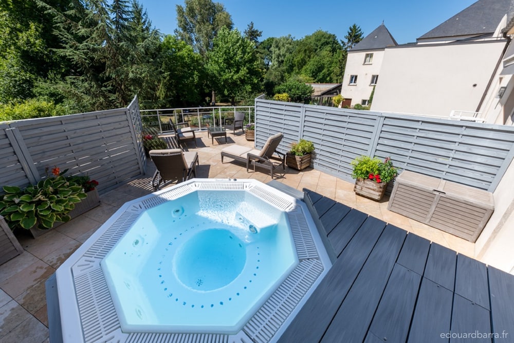 Le Richebourg Hotel Restaurant Spa 1/44