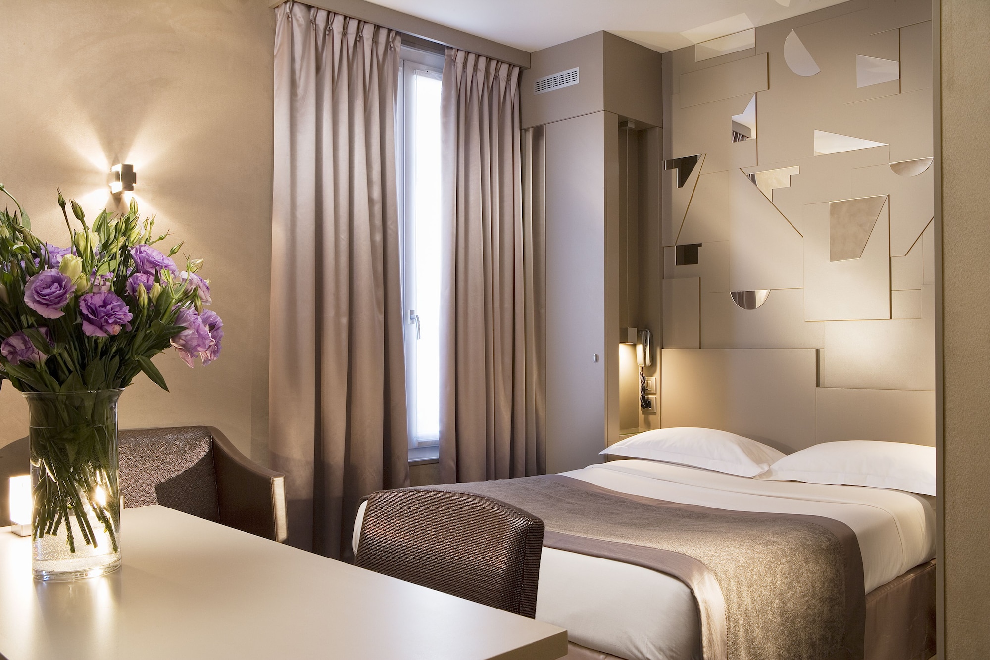 غرفة كلاسيكية، Hotel A La Villa Des Artistes 2/6
