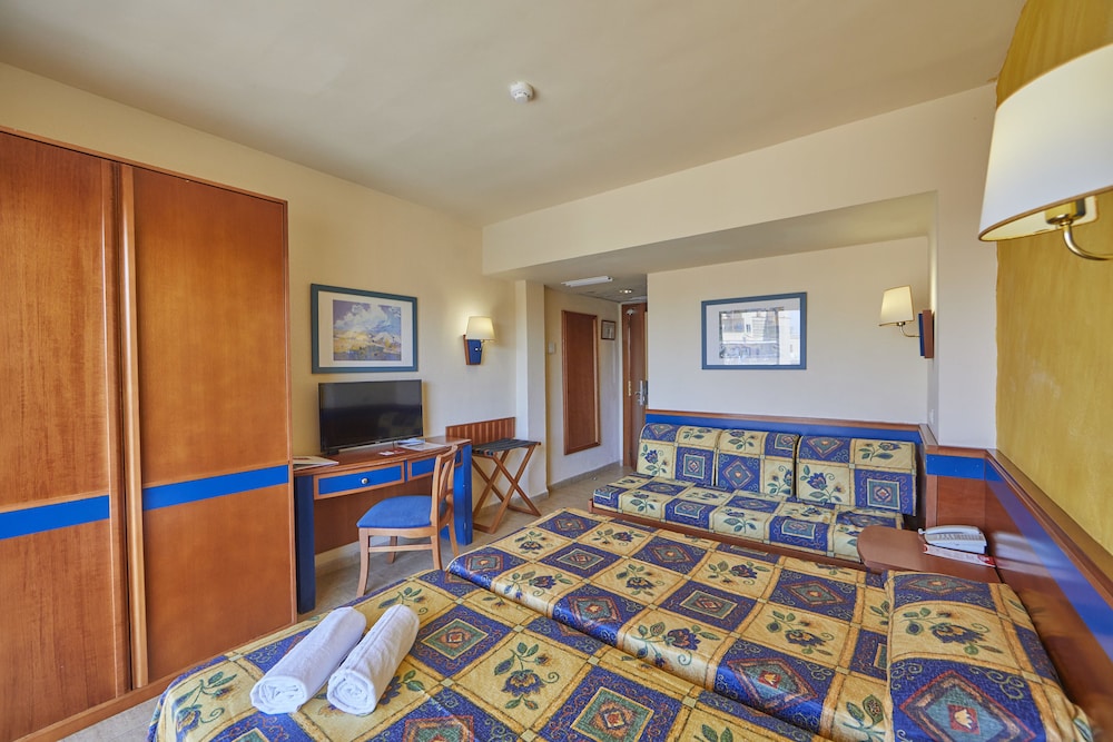 Mll Palma Bay Club Resort 11/37