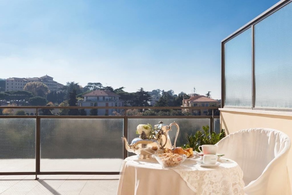 Cacciani Hotel 29/48
