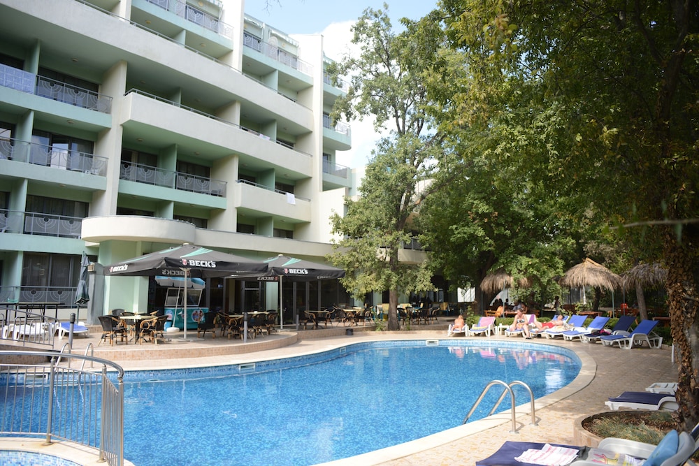 Hotel Perunika 6/48
