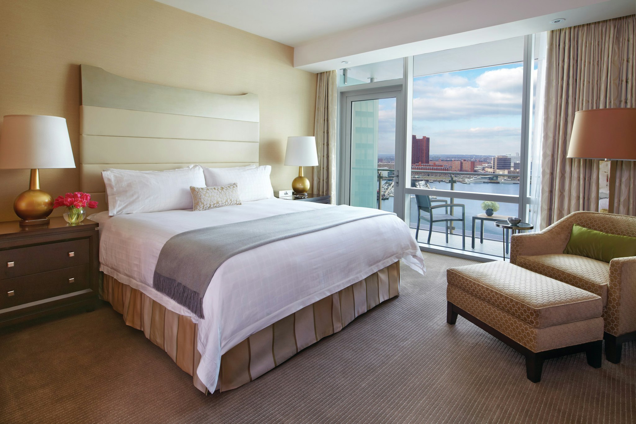 Lighthouse, Suite, King Bed