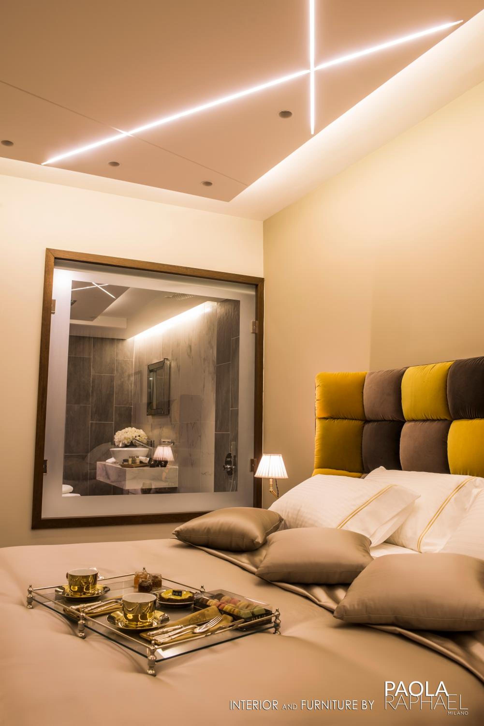Diplomat, Suite, King Bed