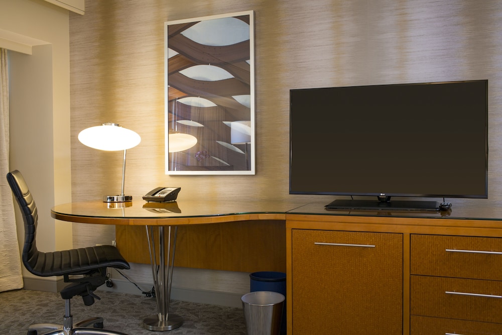 Swissotel Chicago 38/43
