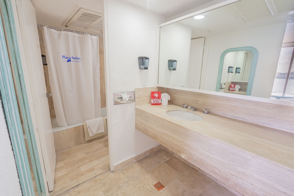 Playa Suites Acapulco 8/64