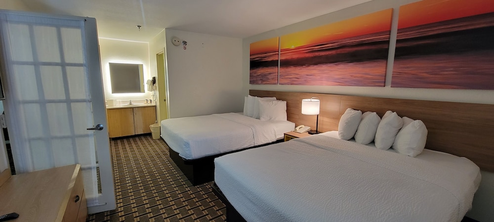 Hotel Carolina a Days Inn by Wyndham 14/35