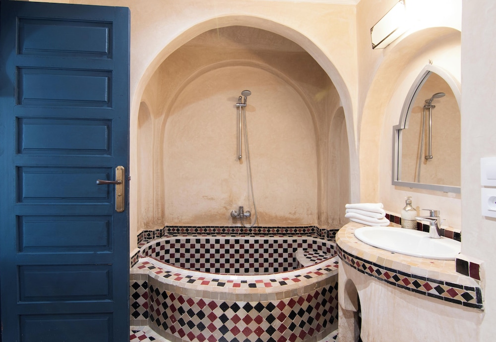 The Central House Marrakech Medina 46/46