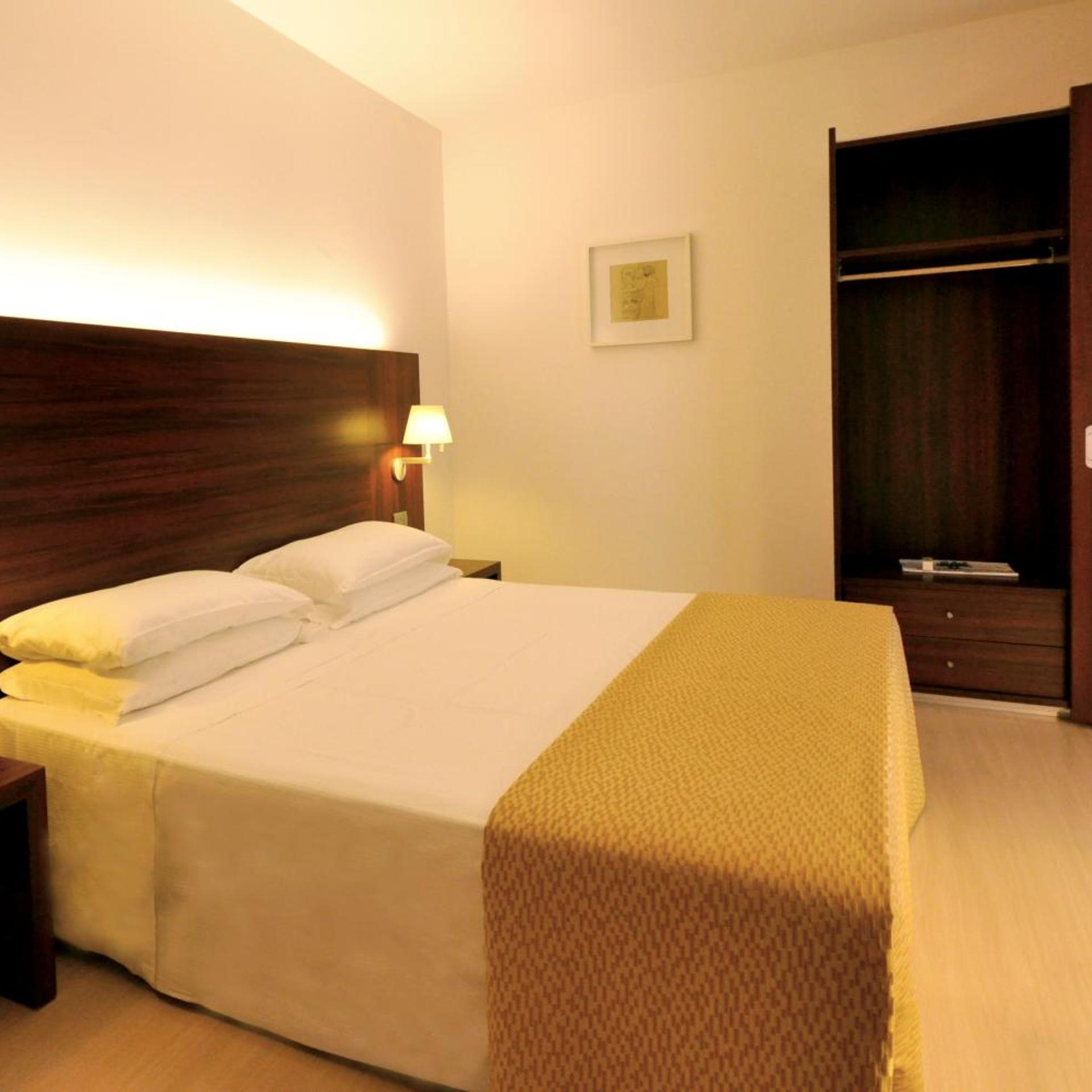 Delfina Palace 8/40