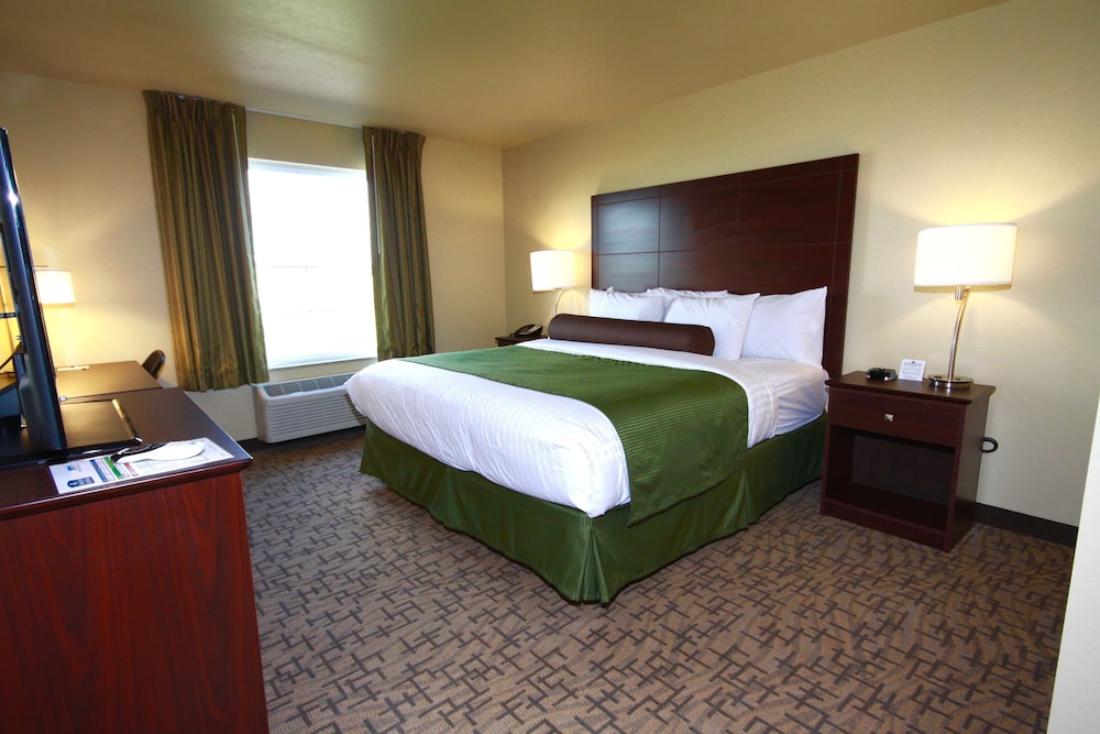 Cobblestone Hotel & Suites - Devils Lake 25/62
