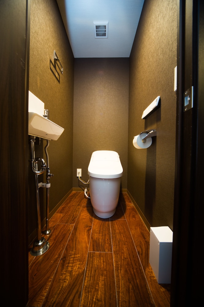 Tanimachi Luxe Hotel 37/57
