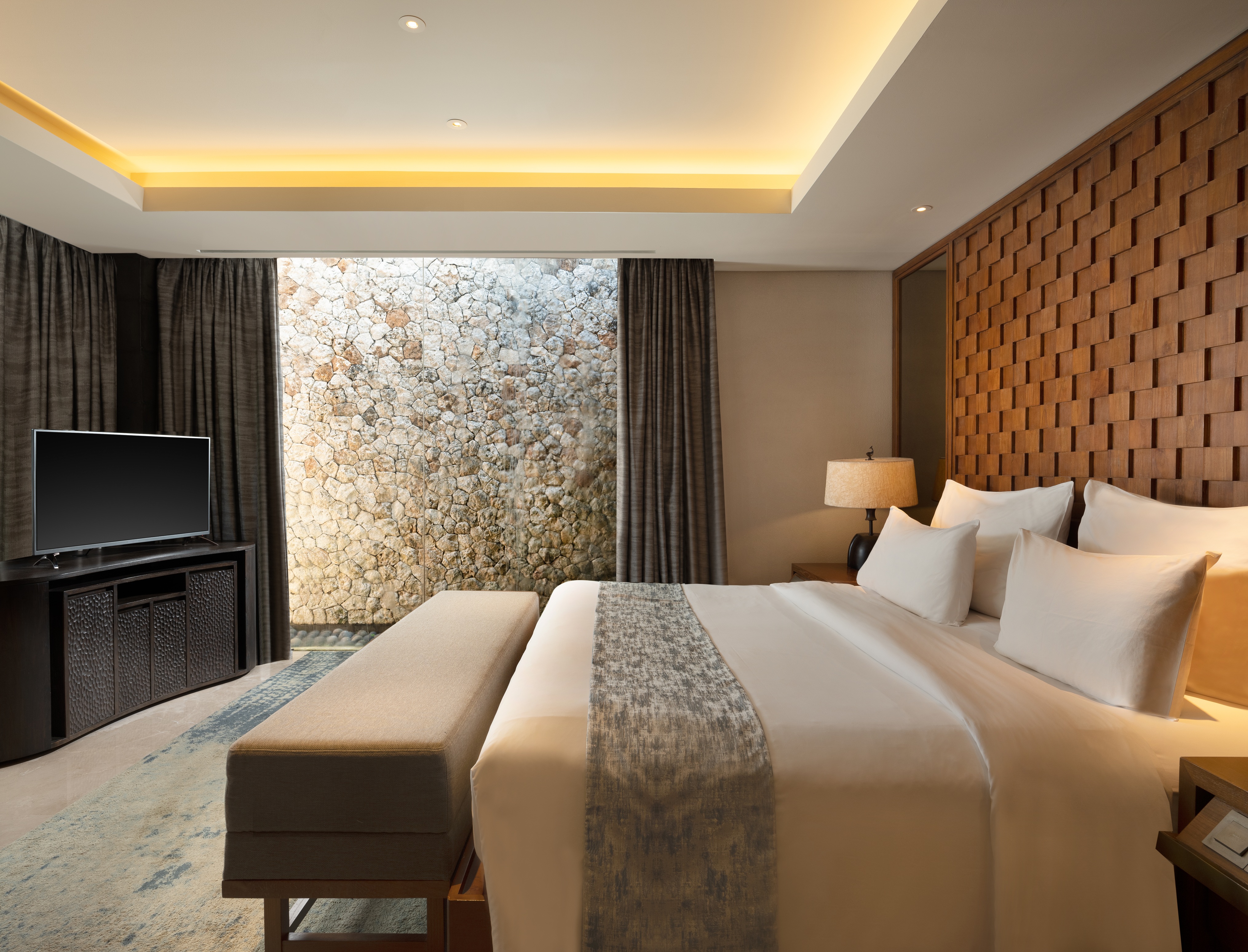 3 Bedrooms, Garden Pool