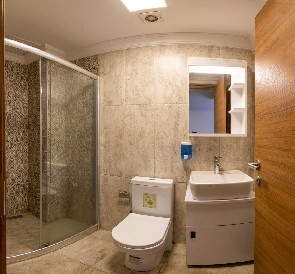 Bazaar Hotel Old City 20/20
