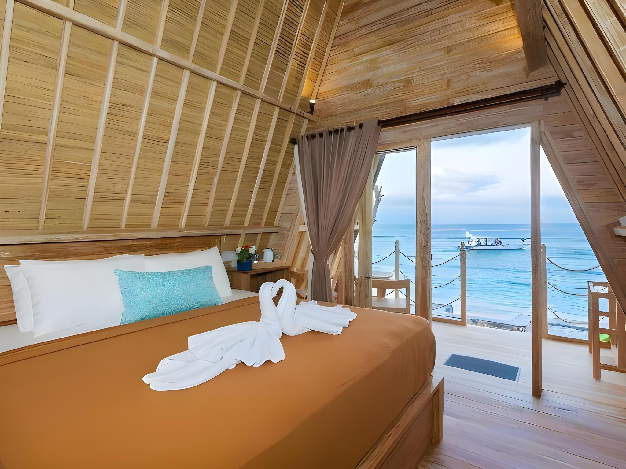 Room, Double or Twin Bed, Sea View, Balcony