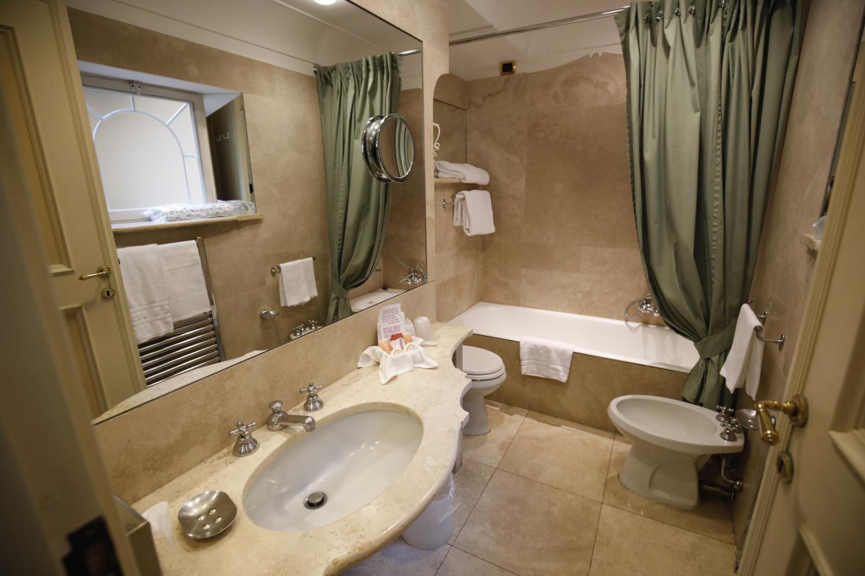 غرفة بسريرين منفصلين، Hotel Sant' Anna 9/10