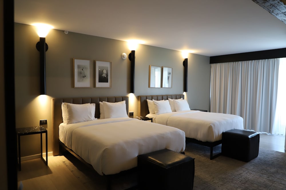 Bellwort Hotel 7/18