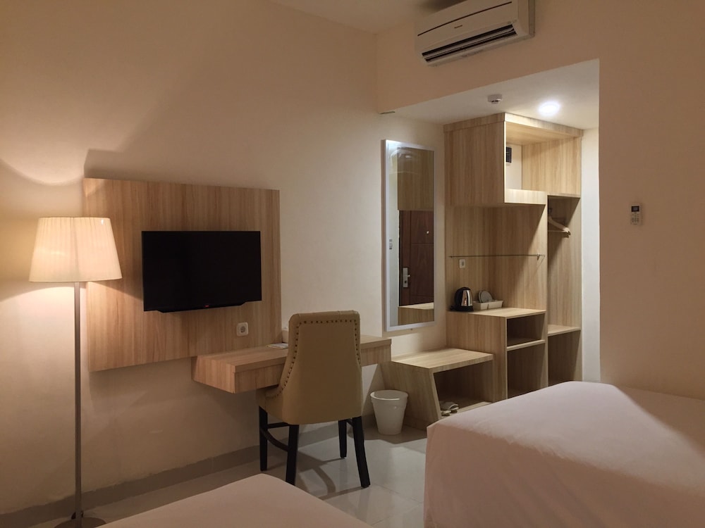 Vega Hotel 11/51