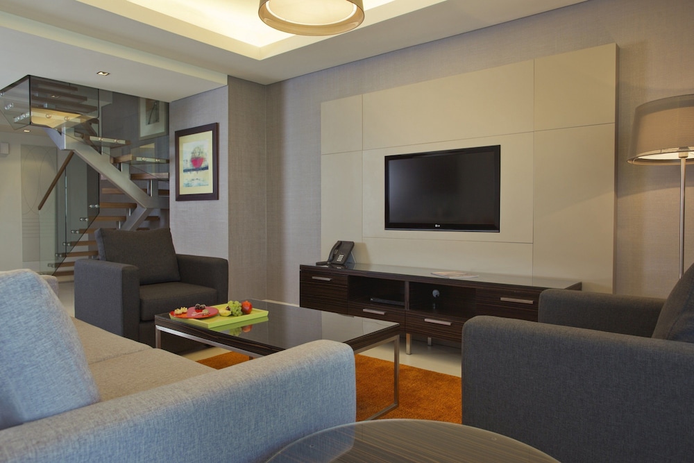 Majestic Arjaan By Rotana 32/57
