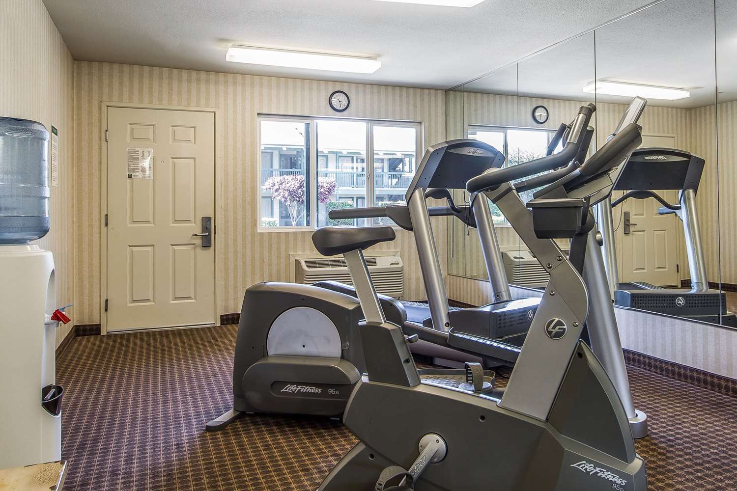 Quality Inn Half Moon Bay Miramar Beach 2/5