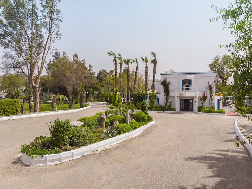 Club Muskebi Hotel 42/50