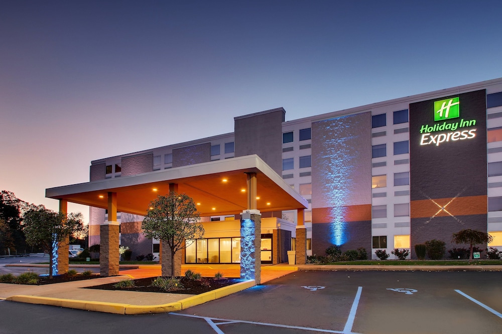HOLIDAY INN EXPRESS PITTSTON SCRANTON AIRPORT 1/54