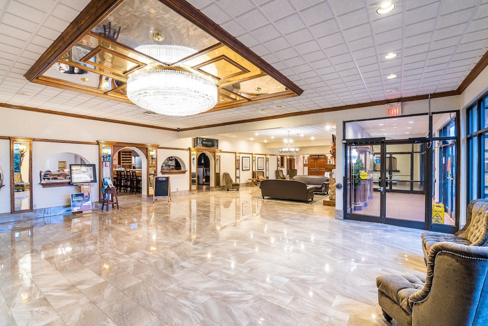 Ramada by Wyndham Thunder Bay Airlane Hotel 27/50