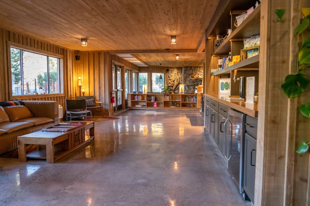 Station House Inn South Lake Tahoe 48/71