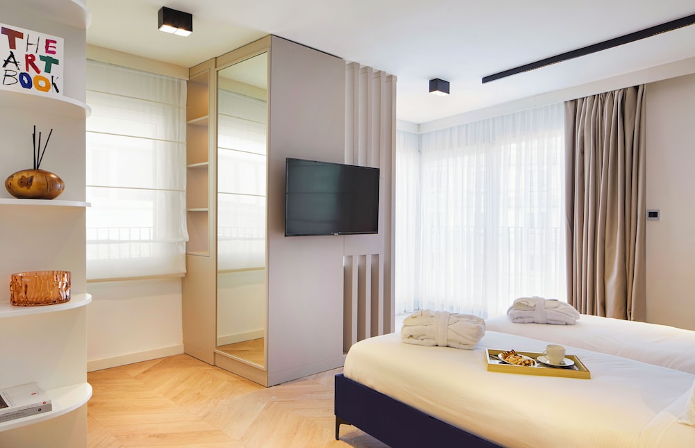 Duplex, Residence, 2 Double and Twin Beds