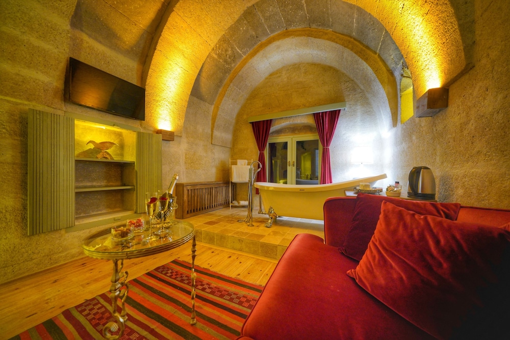 Taka Ev Cave Hotel & Guest House 32/50