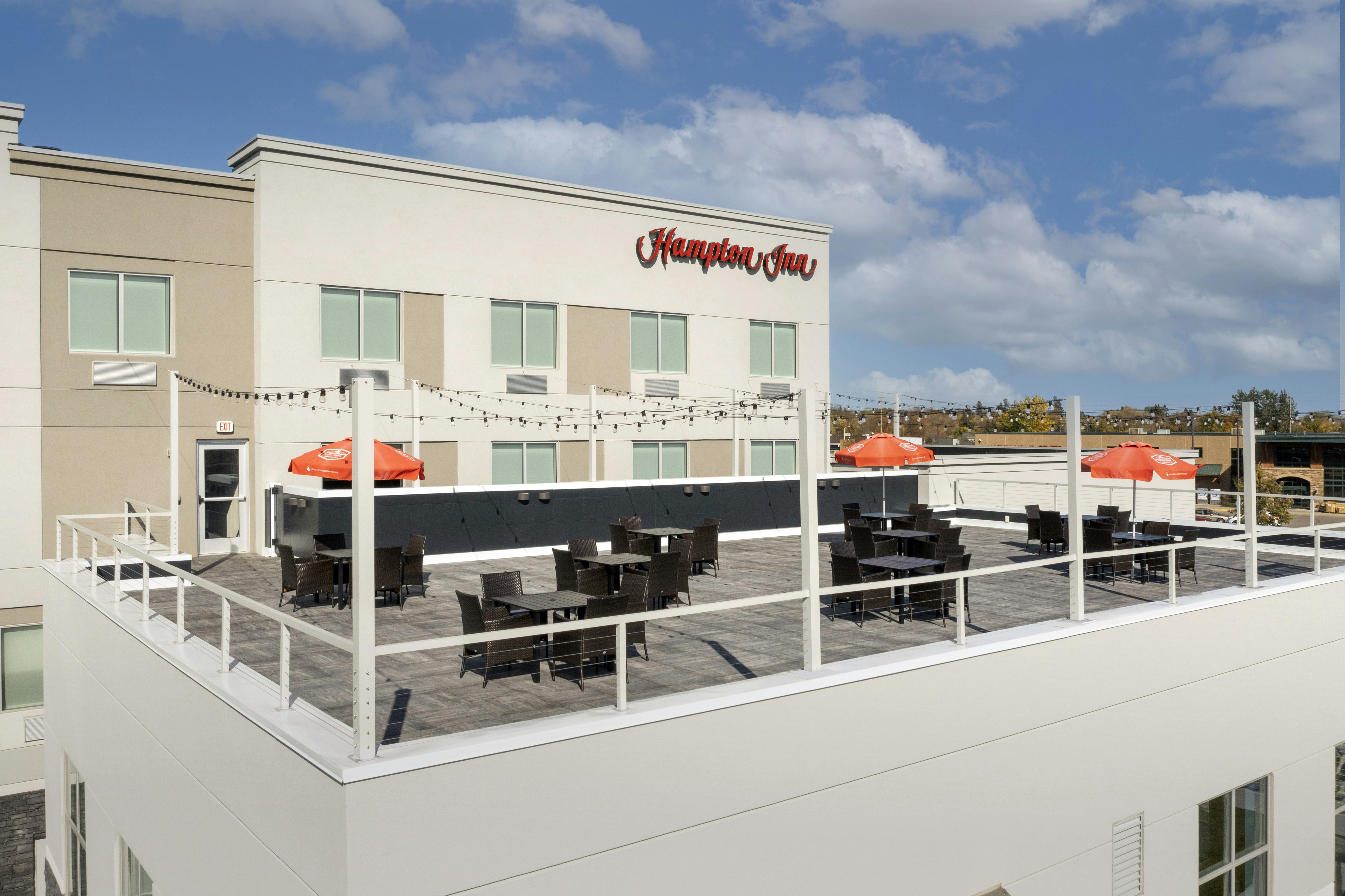 Hampton Inn Warroad 2/53