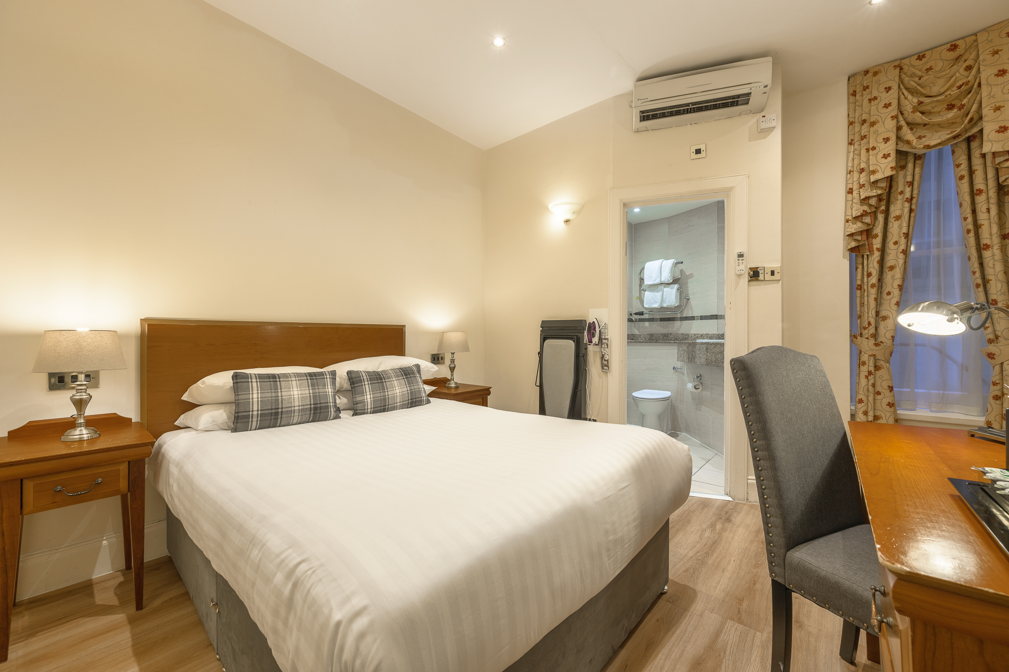 Double Room Junior