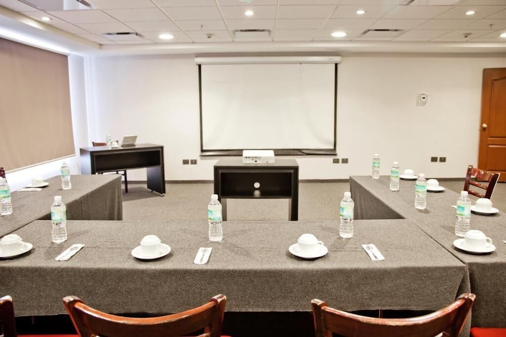City Express Suites by Marriott San Luis Potosi 47/59