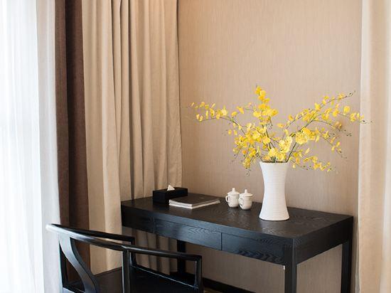 Taiyangcheng Hotel 8/24