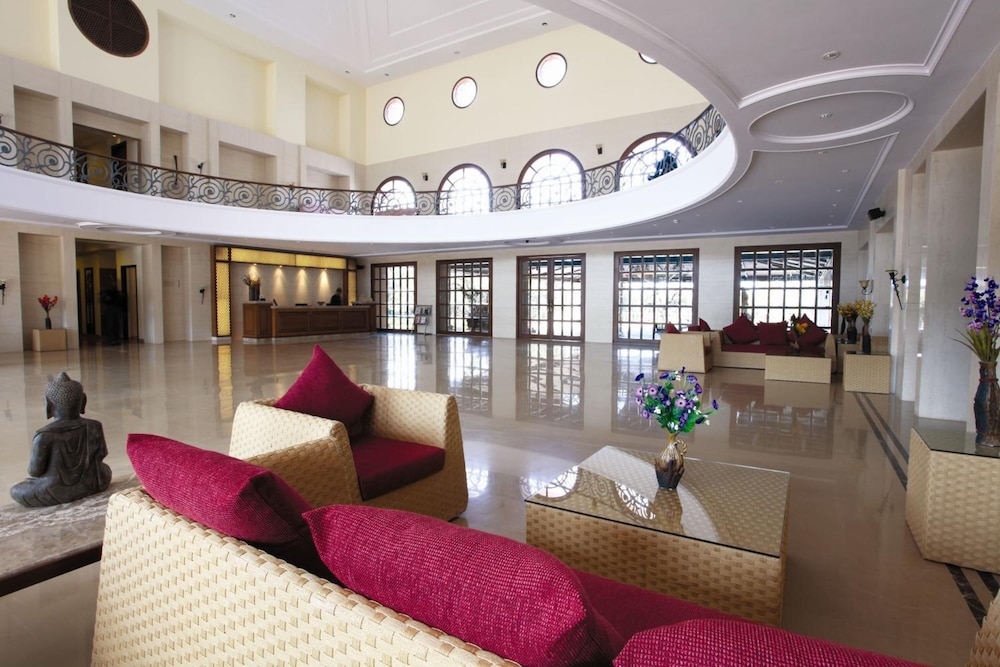 Evershine Resort & Spa 55/69