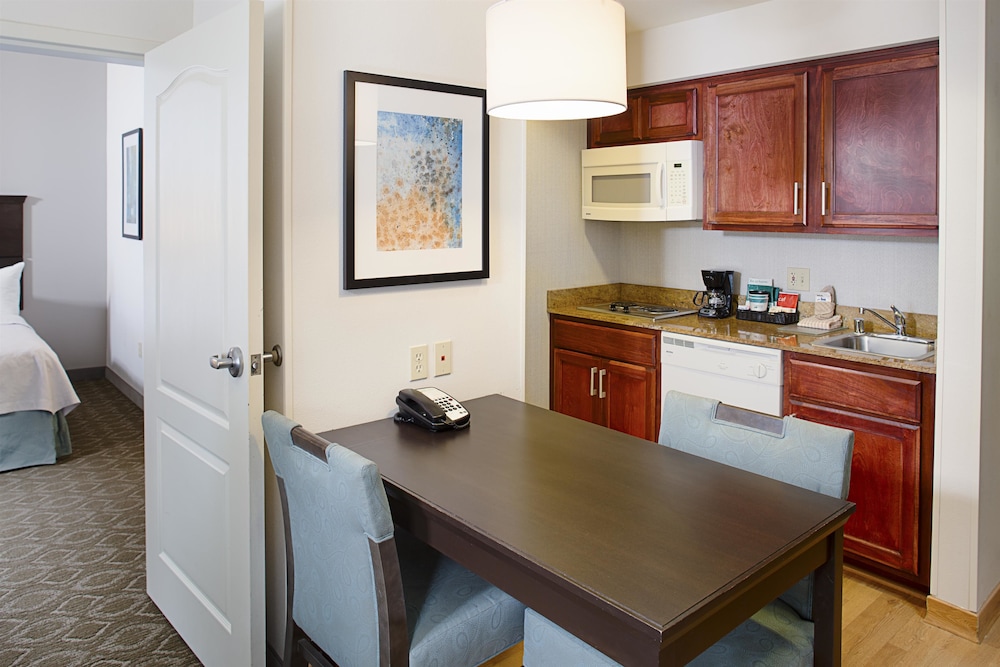 Homewood Suites by Hilton Lancaster 35/56