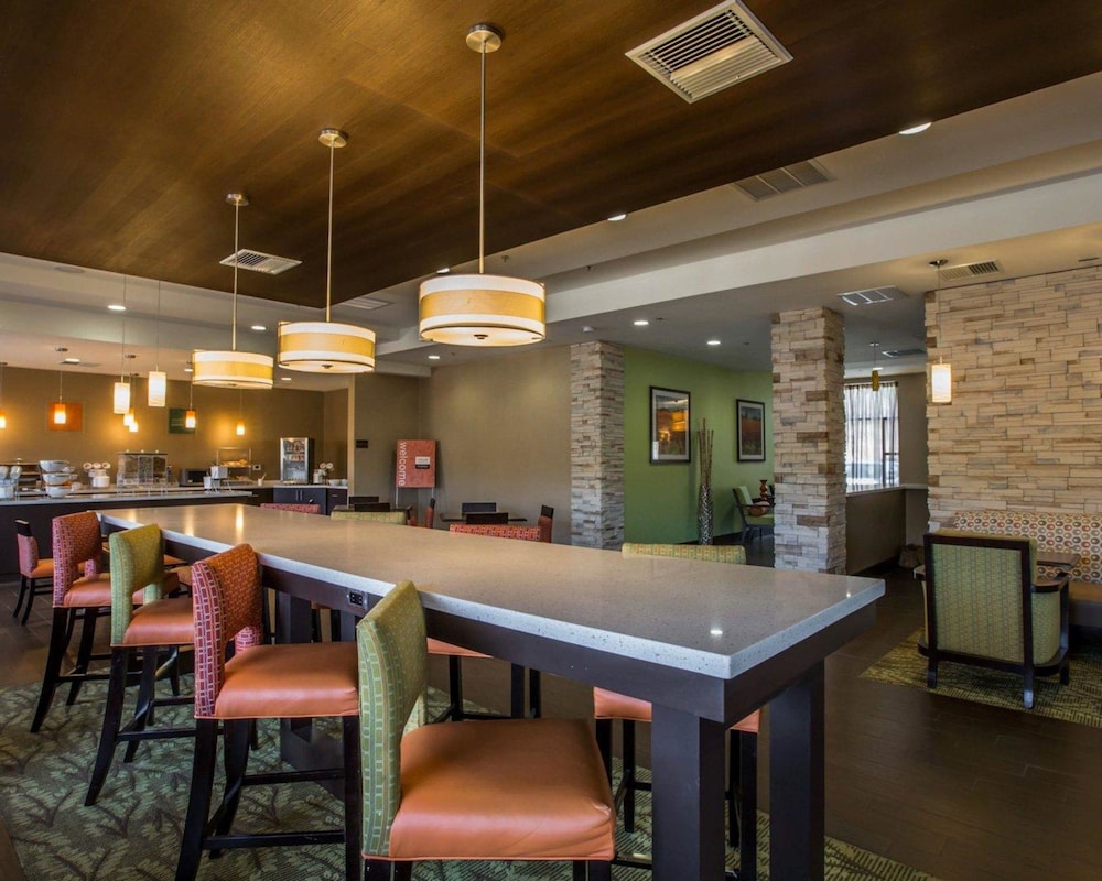 Comfort Inn Sylva - Cullowhee Sylva NC 40/57