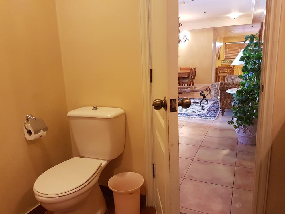 Sophia Suites Residence Hotel 40/45