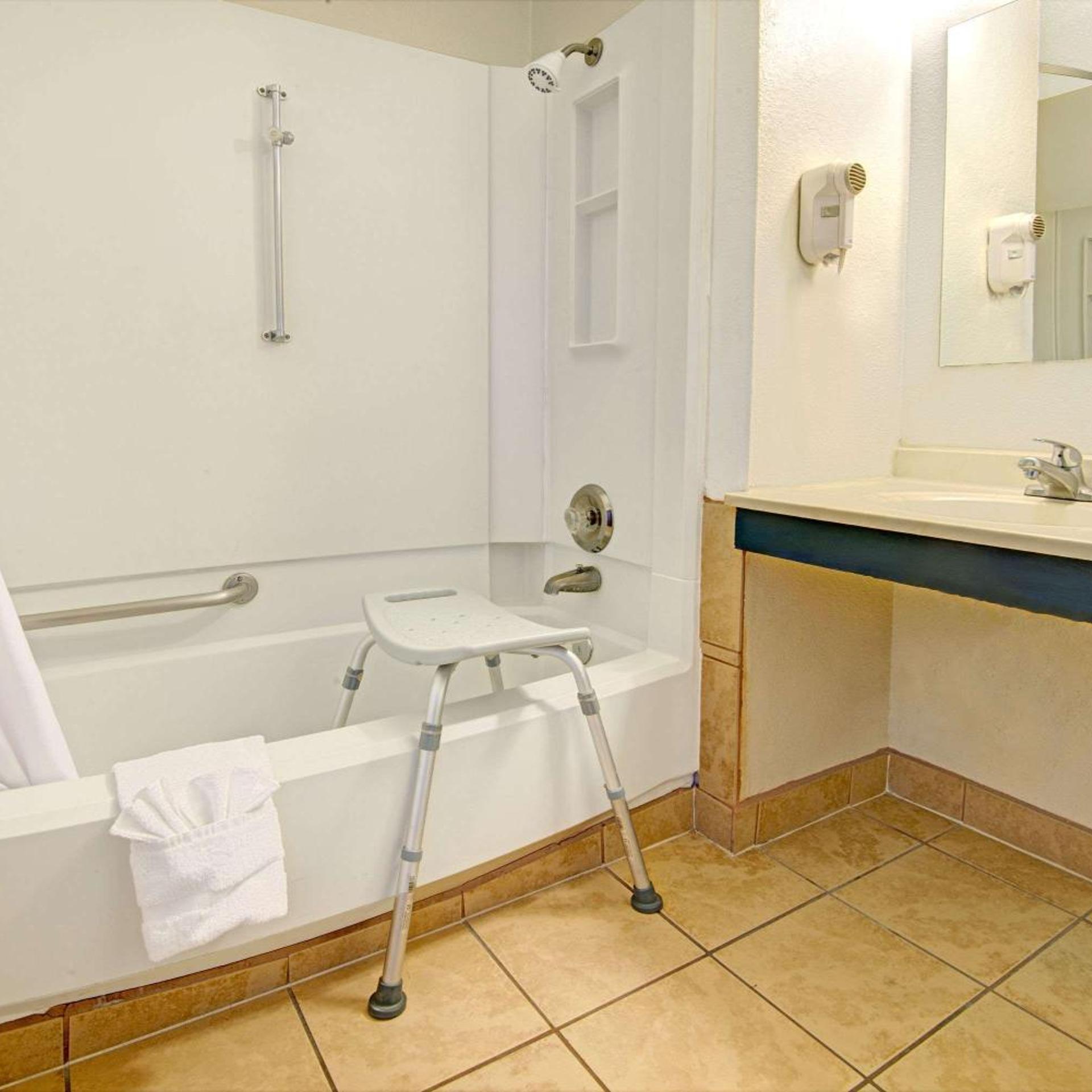 Super 8 by Wyndham Las Cruces University Area 21/21