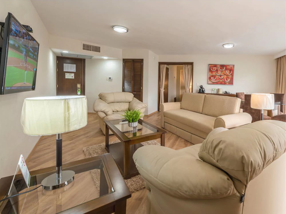 Hotel Las Trojes 39/58