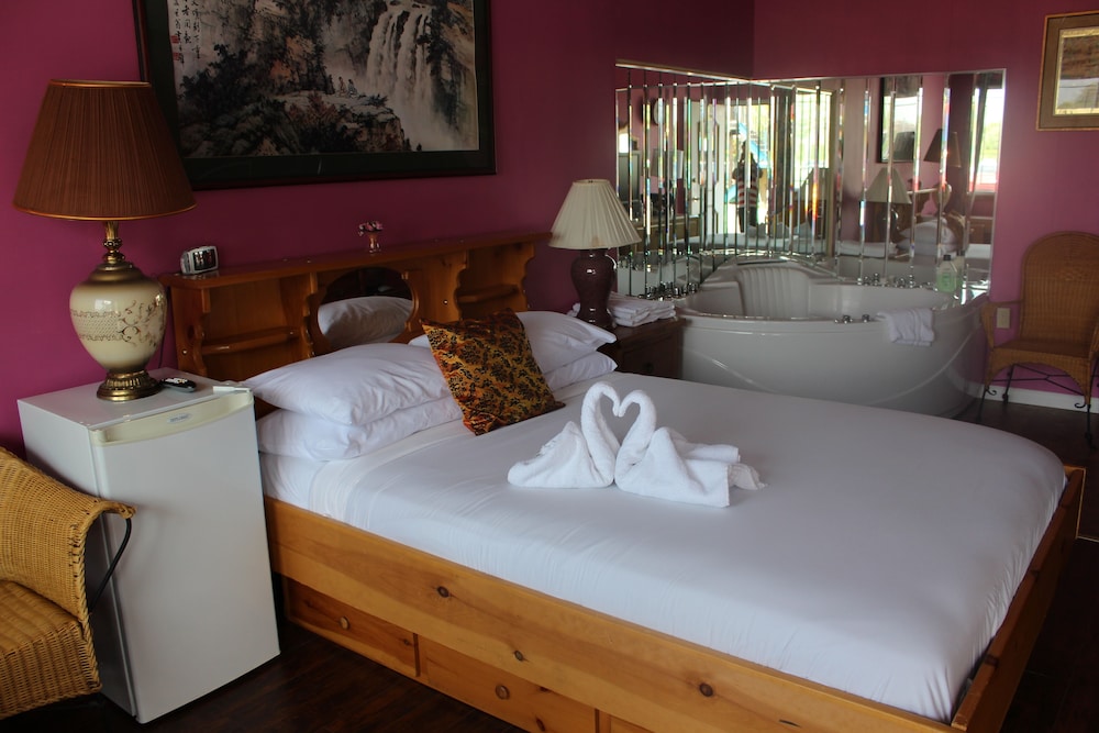 Ritz Inn Niagara 26/65