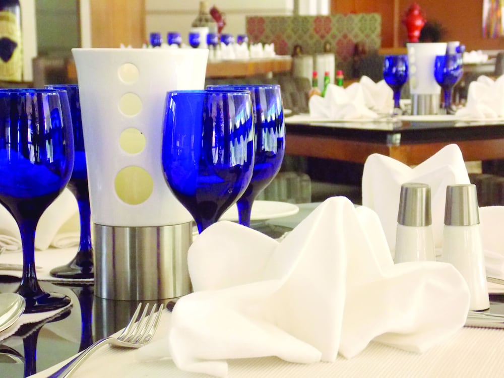 Radisson Blu Hotel Pune Kharadi 24/77