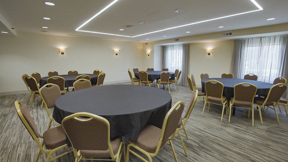 Holiday Inn Irving - Las Colinas, an IHG Hotel 57/64