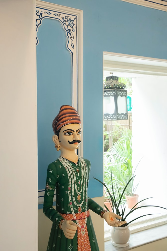 Anuraag Villa 10/65