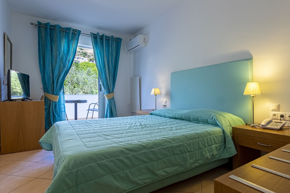 Skala Hotel 11/60