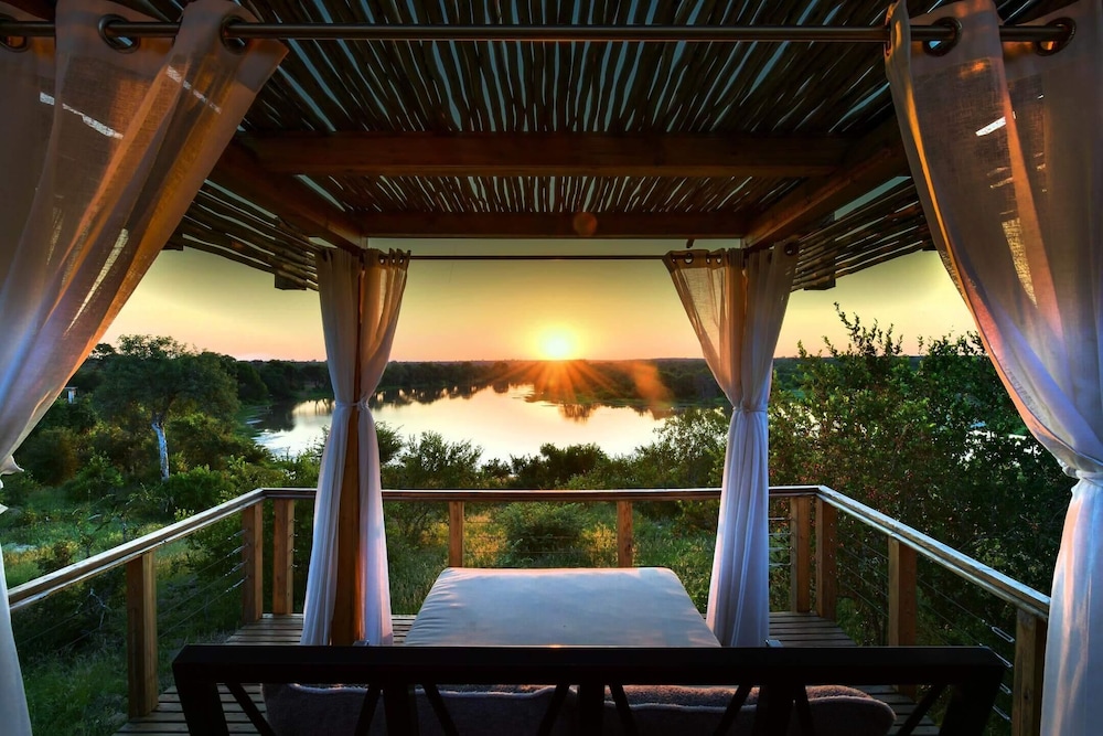 Simbavati Hilltop Lodge 27/50