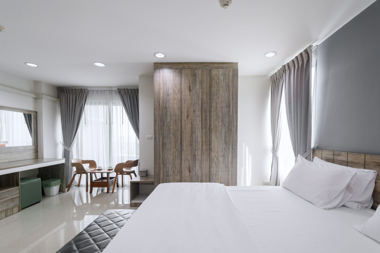 Vip, King Bed