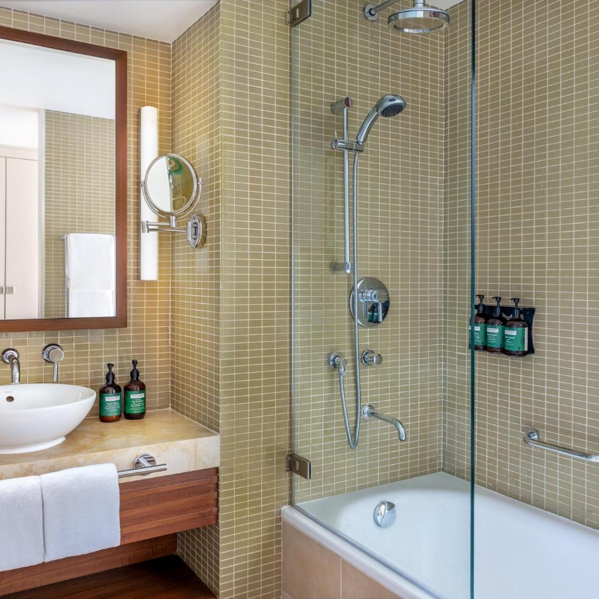 Yas Plaza Marina by IHG in ABU DHABI