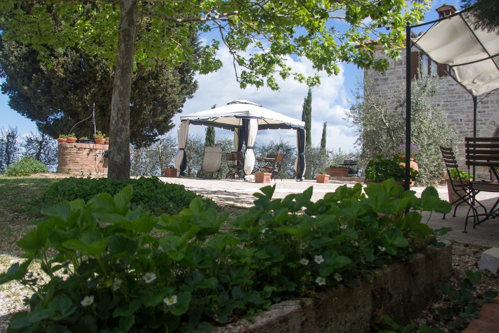 La Canonica 40/44