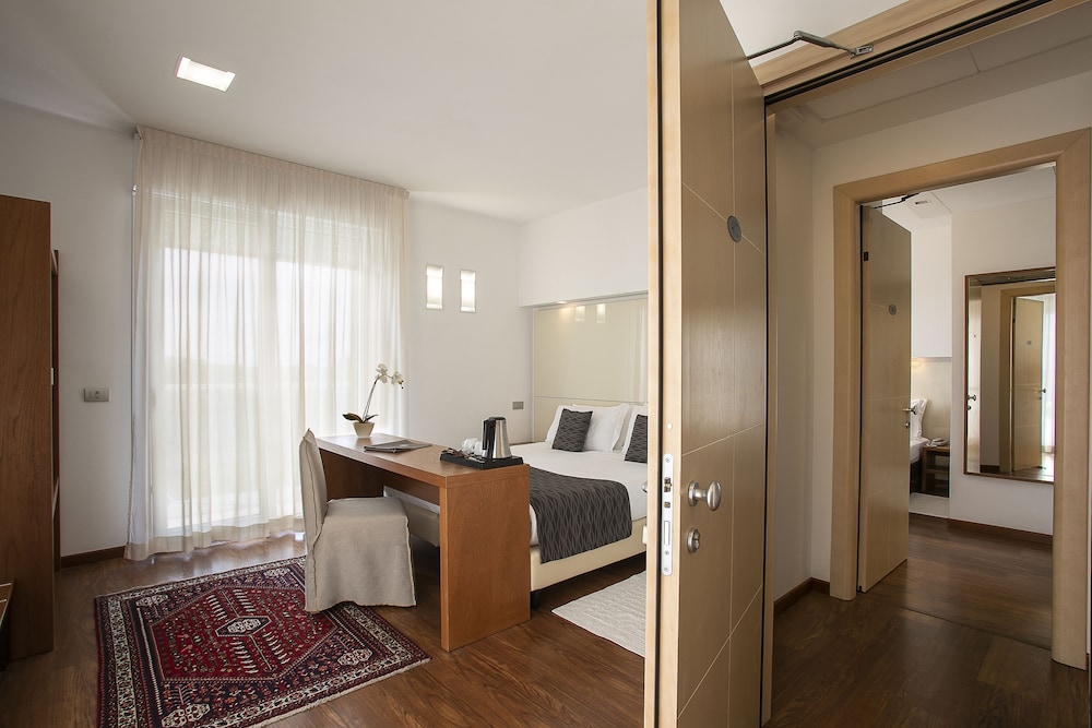 Park Hotel Ermitage 23/67