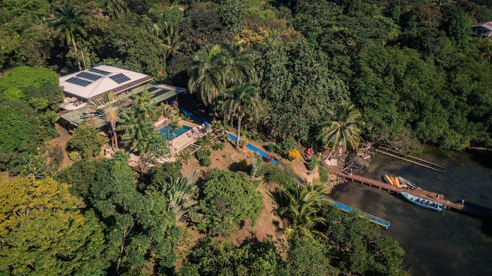 Bambuda Lodge 62/66